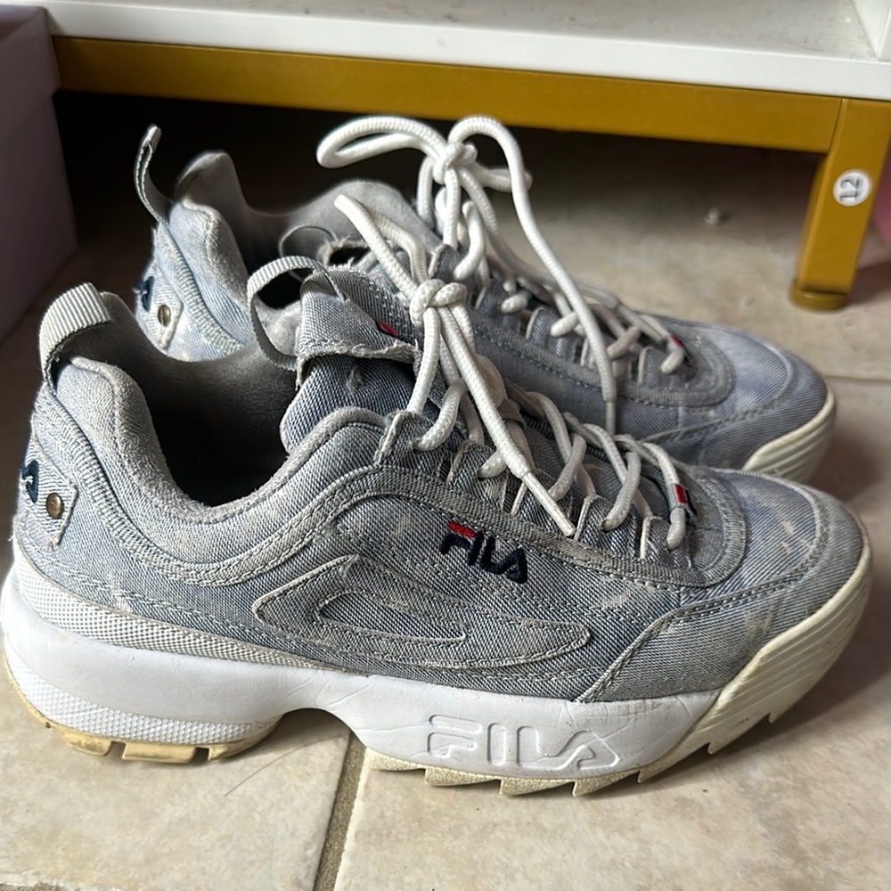 Fila jean and White Sneakers